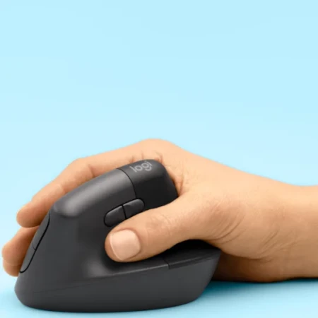 ماوس لاسلكي عمودي مريح Logitech Lift – راحة متقدمة وأداء دقيق لتقليل إجهاد المعصم