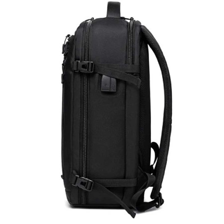 Backpack Arctic Hunter B00187 ,Modern and stylish design suitable for everyday and travel ,Water-resistant exterior to protect contents ,Built-in USB - Black Backpack Arctic Hunter B00187 ,Modern and stylish design suitable for everyday and travel ,Water-resistant exterior to protect contents ,Built-in USB - Black