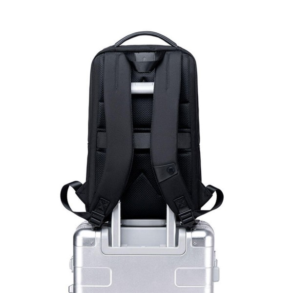 حقيبة الظهر ARCTIC HUNTER B00681, تصميم نحيف وخفيف الوزن لسهولة الحمل والتنقل, مخصصة لحمل لابتوب حتى 15.6 بوصة, قماش مقاوم للماء و الخدش - أسود حقيبة الظهر ARCTIC HUNTER B00681, تصميم نحيف وخفيف الوزن لسهولة الحمل والتنقل, مخصصة لحمل لابتوب حتى 15.6 بوصة, قماش مقاوم للماء و الخدش - أسود