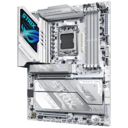 مذربورد اسوس روج ستريكس X870E-A قيمنق نيو المتطورة - واي فاي 7 - DDR5 - مقبس AM5