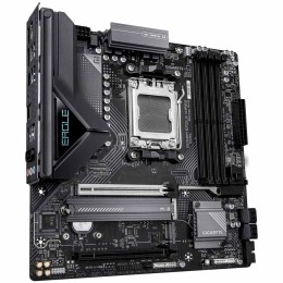 مذربورد جيجابايت B850M EAGLE WIFI6E، تدعم ذاكرة DDR5 ومنفذ PCIe 5.0 x16 ومنافذ USB-C وUSB-A - مقاس Micro - اسود