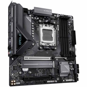 لوحة ام احترافية GIGABYTE B850M EAGLE WIFI6E – دعم ذاكرة DDR5، منفذ PCIe 5.0 x16، منافذ USB-C وUSB-A - اسود