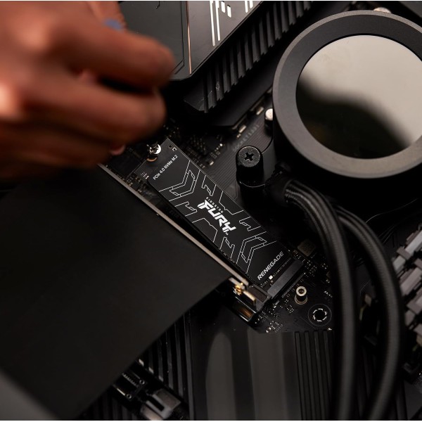 وحدة تخزين داخلية Kingston FURY Renegade, سعة 2 تيرا, واجهة M.2 2280 PCIe NVMe Gen4x4, سرعة قراءة تصل إلى 7300MB/s,  ذاكرة NAND من نوع 3D TLC, ذاكرة DRAM