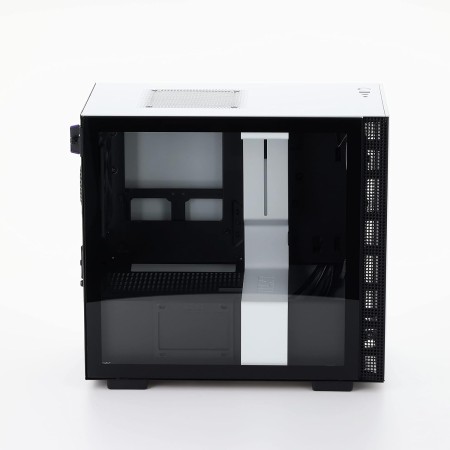 صندوق ألعاب NZXT H210i أبيض/أسود | Mini-ITX بتدفق هواء عالي وإضاءة RGB وزجاج مقوى