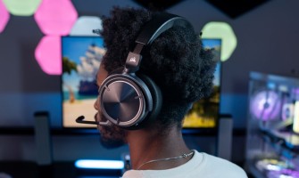 بالأسعار: أفضل سماعات قيمنق لعزل الصوت للعب احترافي 2026